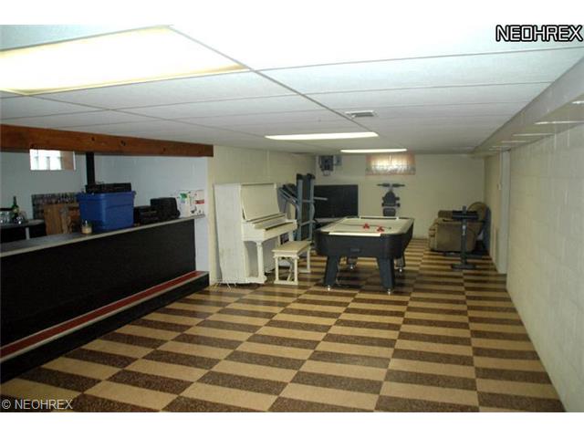 7040 Jay Dr, Elyria, OH 44035 photo 10