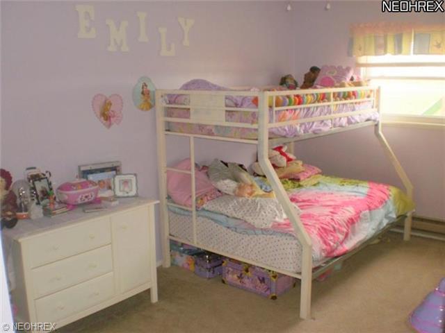 138 Potomac Dr, Elyria, OH 44035 photo 8