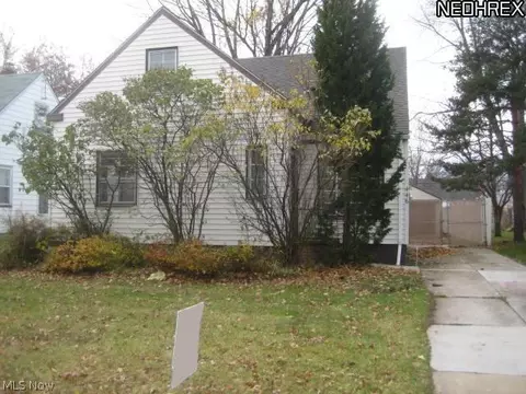 446 E 272 St, Euclid, OH 44132 photo 2