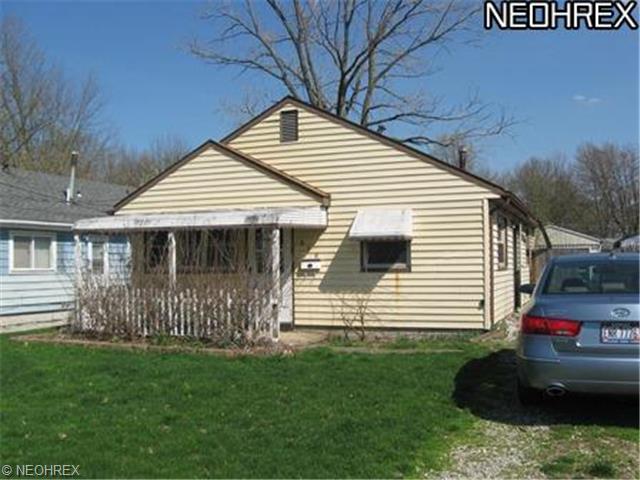 810 Boston Ave, Elyria, OH 44035 photo 1