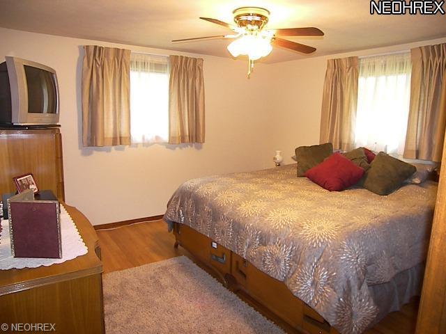 35755 Solon Rd, Solon, OH 44139 photo 11