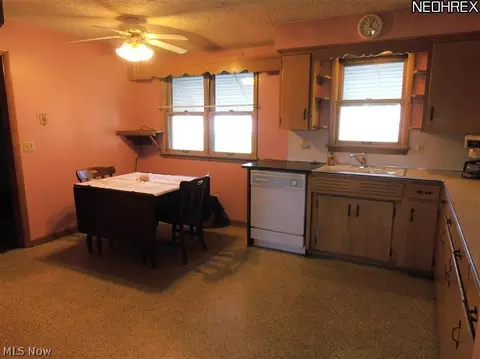 5333 Linger, Youngstown, OH 44514 photo 4