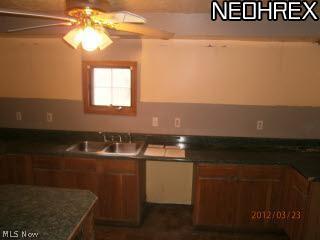 149 Samuel St, Elyria, OH 44035 photo 6