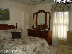 829 Pearson Cir #4, Youngstown, OH 44512 photo 3