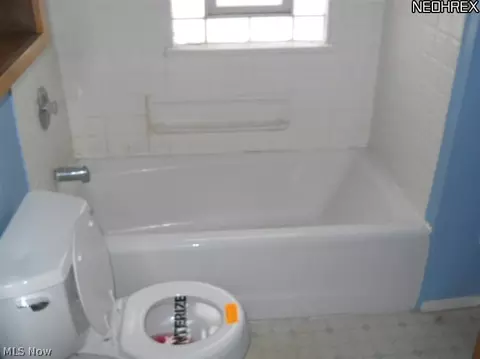 344 E 211th St, Euclid, OH 44123 photo 8
