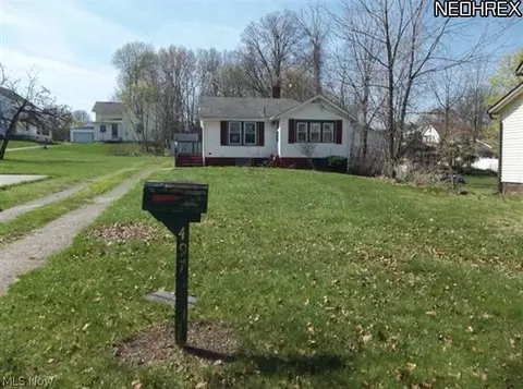 497 Eighth, Struthers, OH 44471 photo 1