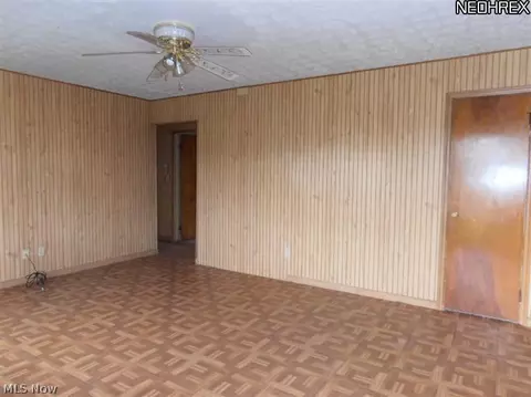 565 Willow Park Rd, Elyria, OH 44035 photo 5
