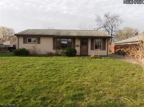 565 Willow Park Rd, Elyria, OH 44035 photo 1