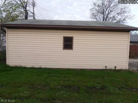 565 Willow Park Rd, Elyria, OH 44035 photo 13