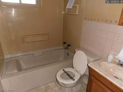 565 Willow Park Rd, Elyria, OH 44035 photo 9