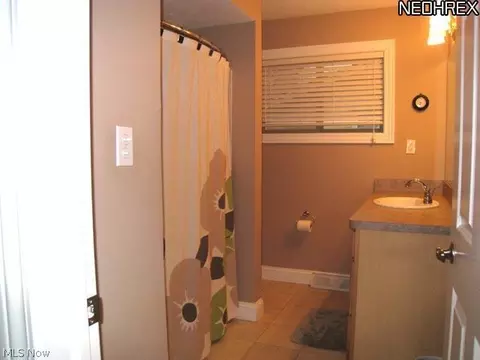 6207 Hillside Rd, Independence, OH 44131 photo 4