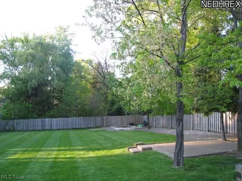 6207 Hillside Rd, Independence, OH 44131 photo 10