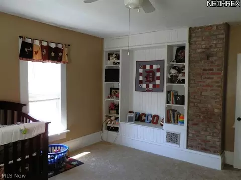 320 W 9th St, Dover, OH 44622 photo 7