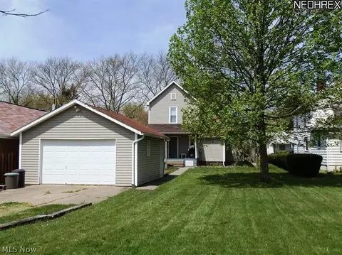 320 W 9th St, Dover, OH 44622 photo 9