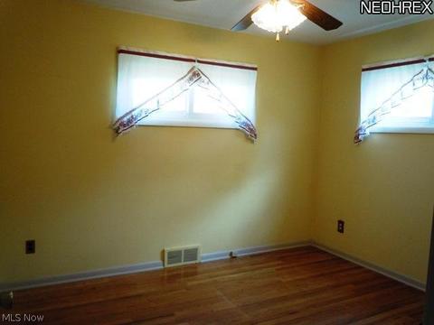 29233 Barjode Rd, Willowick, OH 44095 photo 5