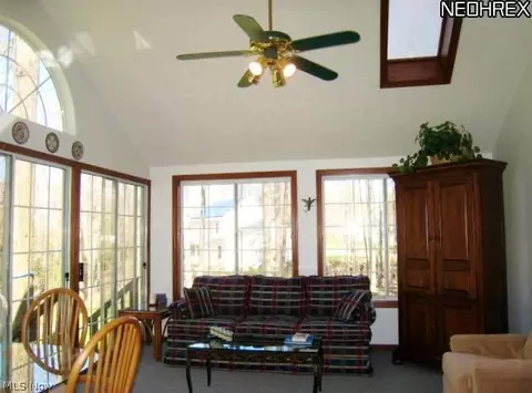 560 E Jackson Rd, Aurora, OH 44202 photo 13