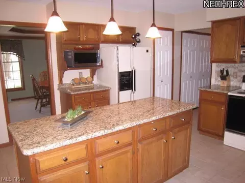 560 E Jackson Rd, Aurora, OH 44202 photo 10