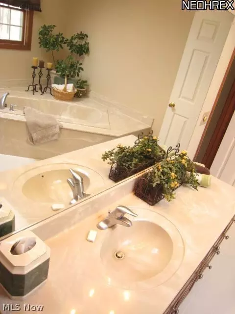 560 E Jackson Rd, Aurora, OH 44202 photo 18
