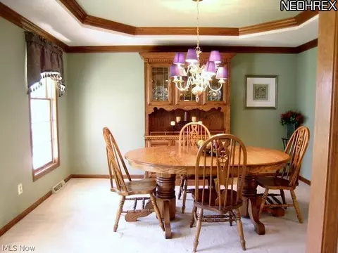 560 E Jackson Rd, Aurora, OH 44202 photo 5