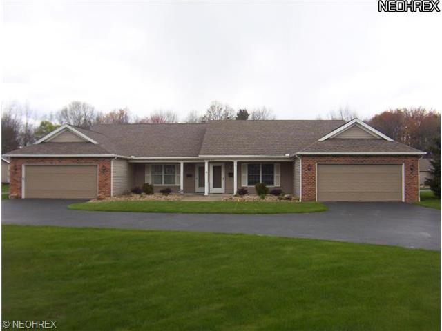 7052 West Blvd #1, Youngstown, OH 44512 photo 1