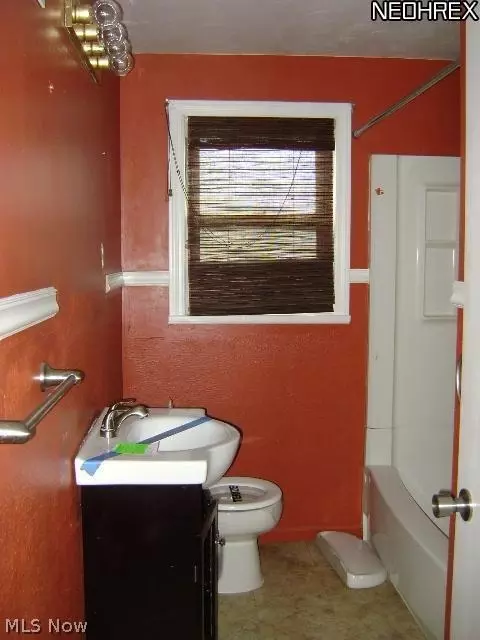 1053 Runge Ave, Struthers, OH 44471 photo 7