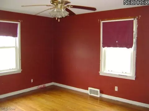 1053 Runge Ave, Struthers, OH 44471 photo 5