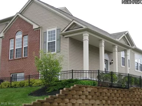424 Stonehurst, Copley, OH 44321 photo 10