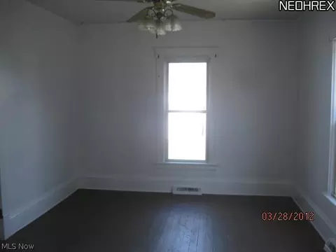 130 Hamilton St, Elyria, OH 44035 photo 8