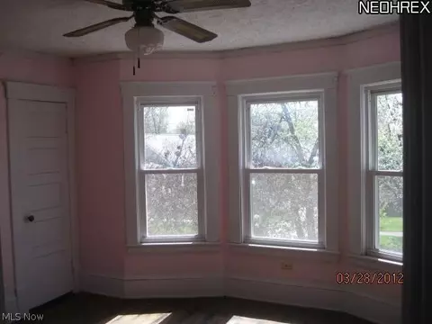 130 Hamilton St, Elyria, OH 44035 photo 10