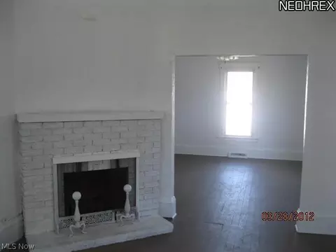 130 Hamilton St, Elyria, OH 44035 photo 5