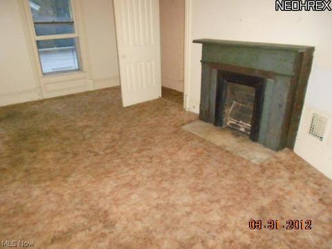 218 5th St, Elyria, OH 44035 photo 7