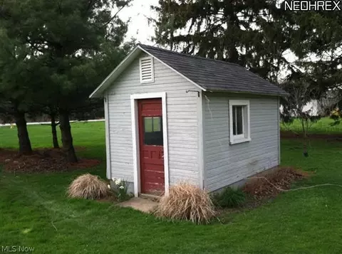 2412 Center Rd, Ashtabula, OH 44004 photo 5