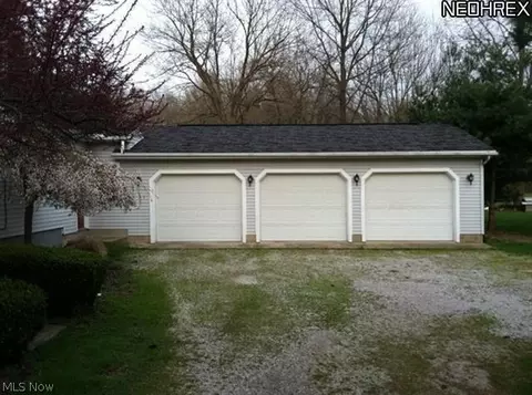 2412 Center Rd, Ashtabula, OH 44004 photo 6