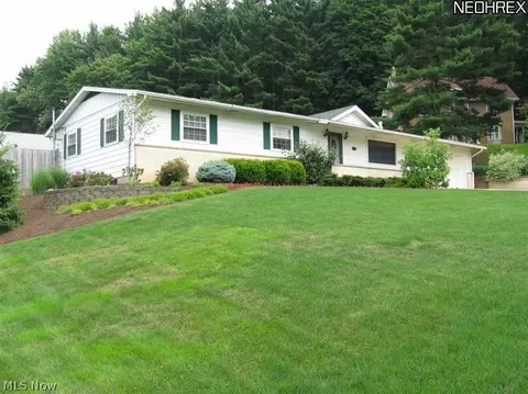 804 N 4th St, Dennison, OH 44621 photo 2
