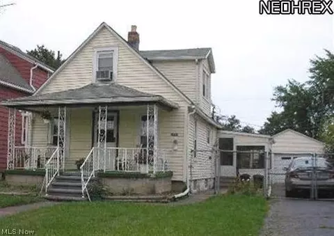 1665 E 33rd St, Lorain, OH 44055 photo 2
