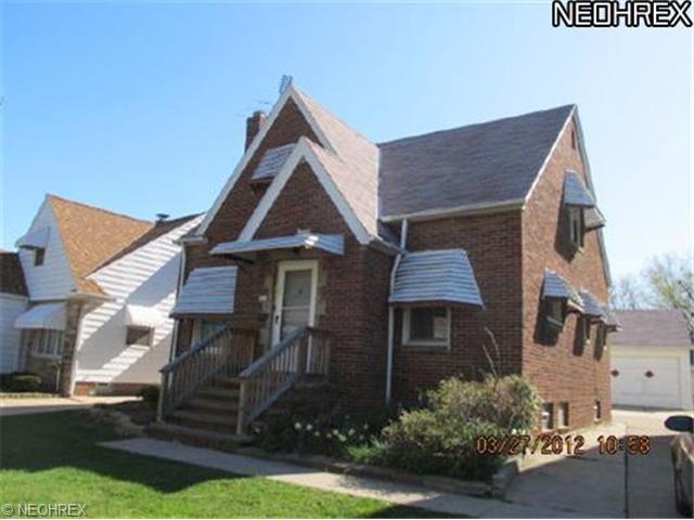 833 E 237th St, Euclid, OH 44123 photo 1