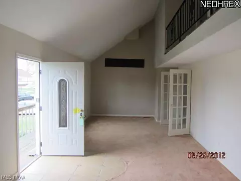 178 Valley Forge Cir, Elyria, OH 44035 photo 3