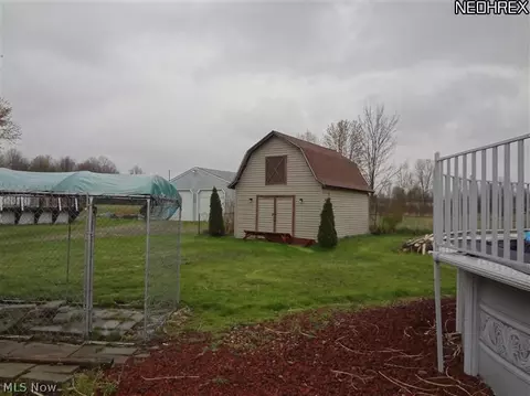440 Center St, Warren, OH 44481 photo 3