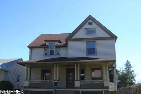 1866 E 32 St, Lorain, OH 44055 photo 1