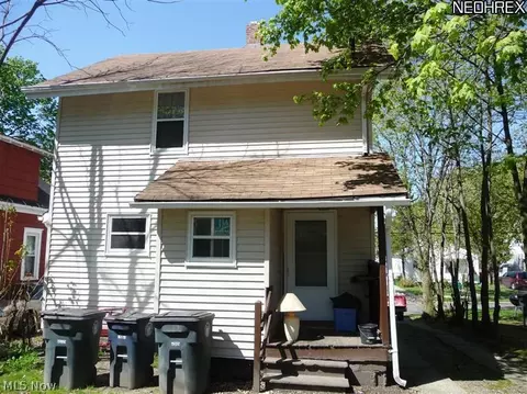 411 Noah Ave, Akron, OH 44320 photo 9