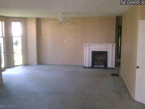 244 W 50th St, Ashtabula, OH 44004 photo 4