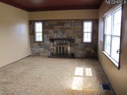 9525 Bauer Ave, Windham, OH 44288 photo 3