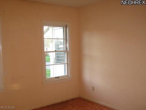 95 Stephens Rd, Akron, OH 44312 photo 6