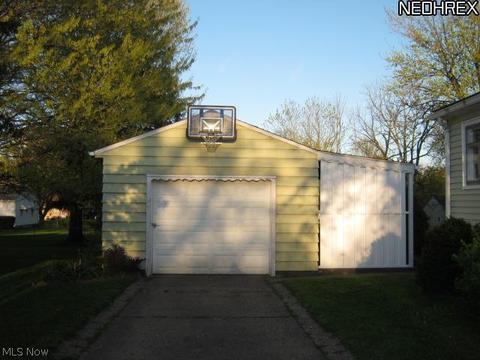 95 Stephens Rd, Akron, OH 44312 photo 12