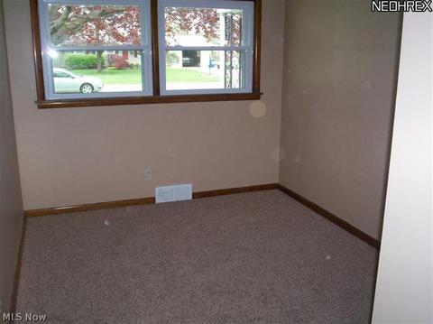 1853 Wingate, Youngstown, OH 44514 photo 5