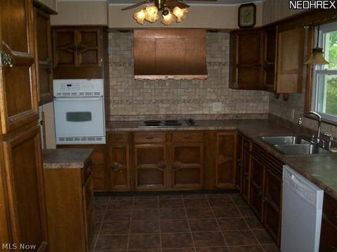 1853 Wingate, Youngstown, OH 44514 photo 3