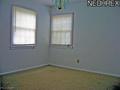 32873 Baldwin Rd, Solon, OH 44139 photo 4