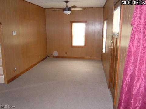 215 Warren Ave, Elyria, OH 44035 photo 4