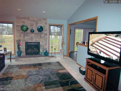 6975 Ruby Cts, Austintown, OH 44515 photo 6