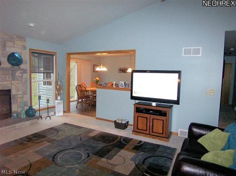 6975 Ruby Cts, Austintown, OH 44515 photo 8